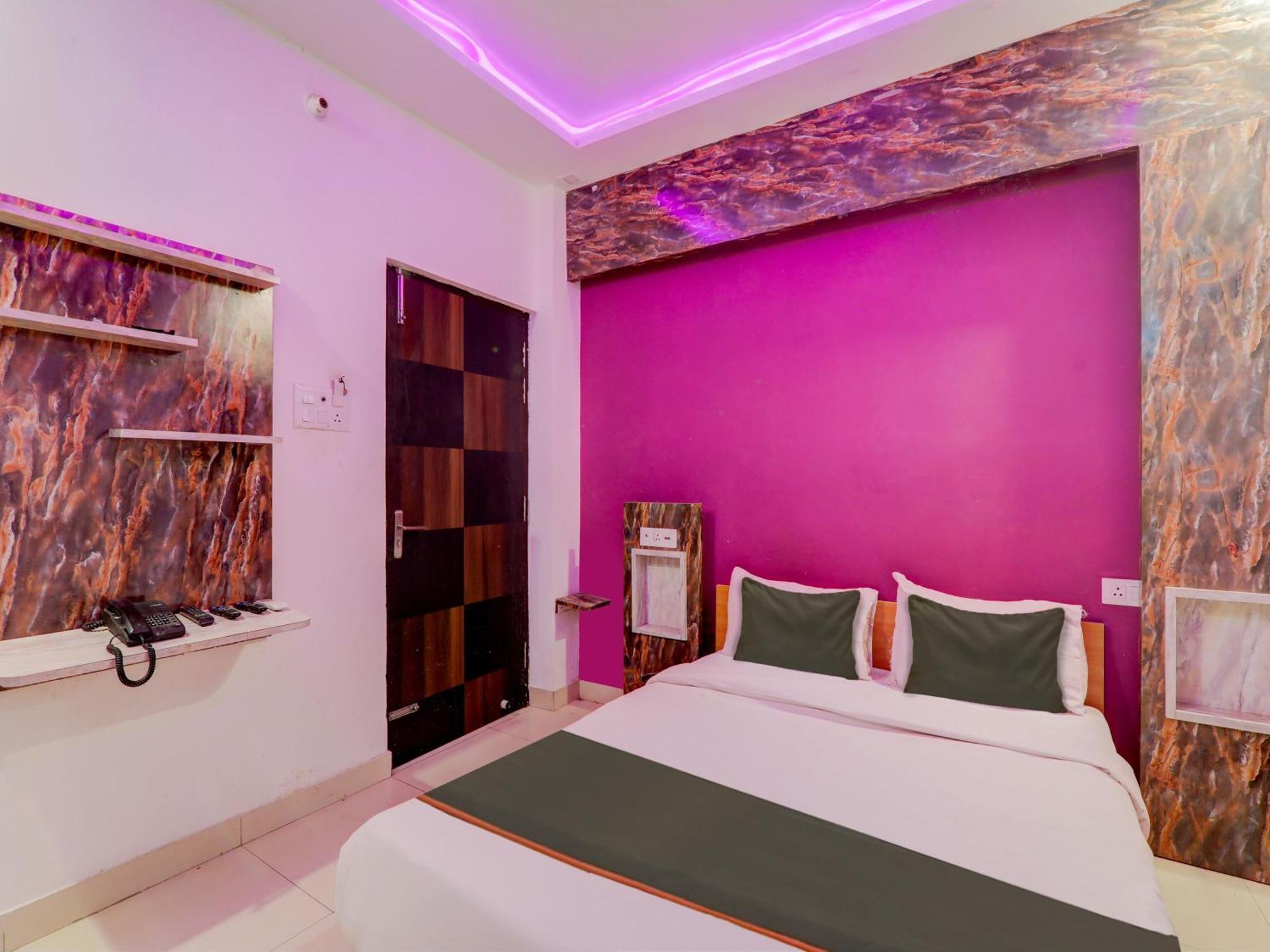 Super Collection O Kiara Guest House Λάκναου Εξωτερικό φωτογραφία