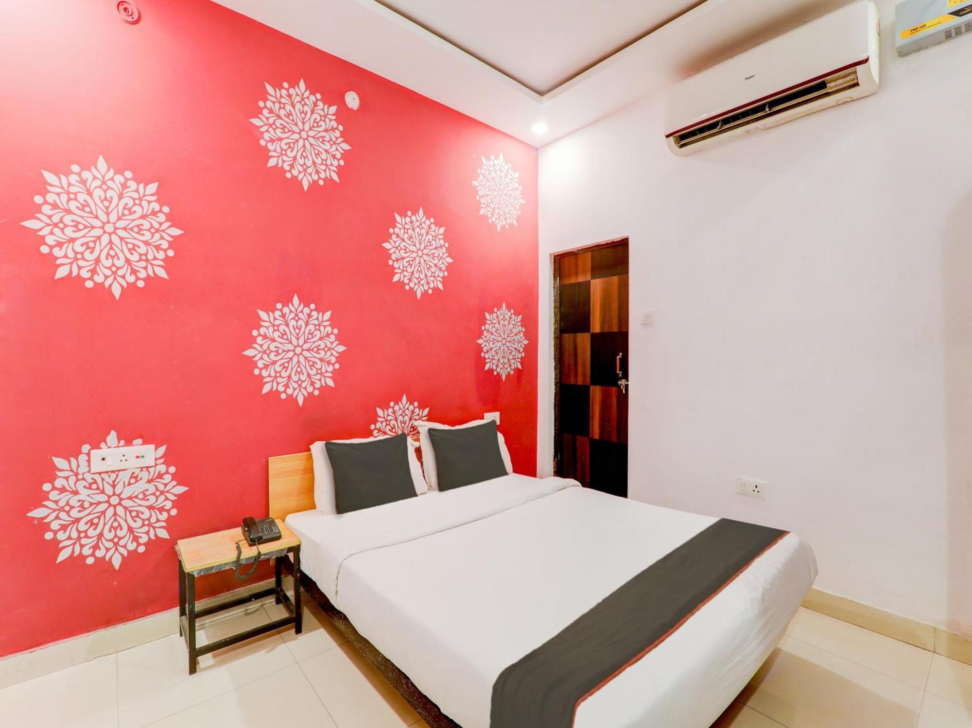 Super Collection O Kiara Guest House Λάκναου Εξωτερικό φωτογραφία